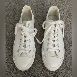 Sincerely Jules White Sneaker - Size 8
